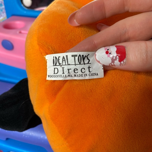 Chocolate waffle plush - Picture 4 of 5